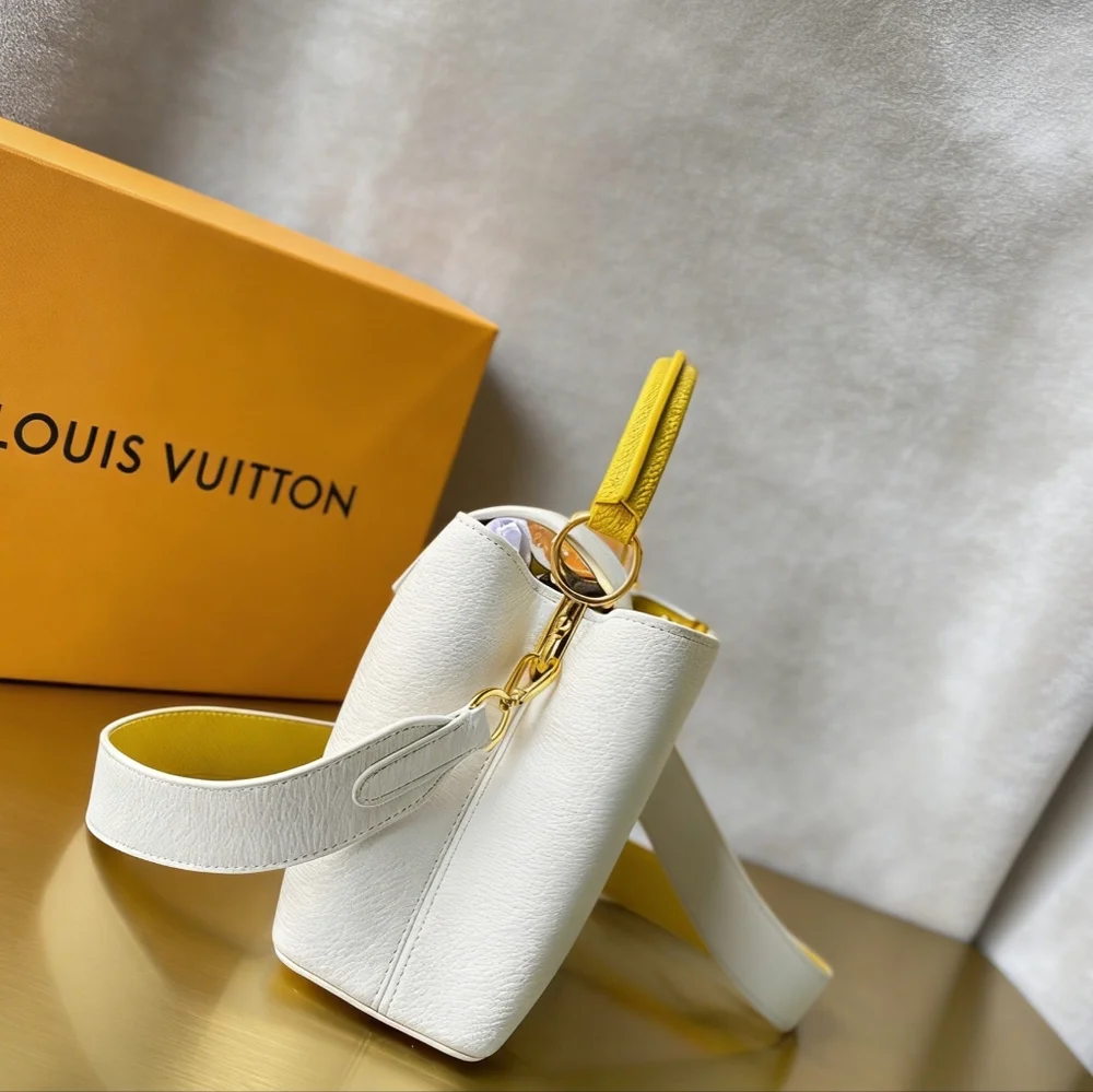 Louis Vuitton Capucines BB White - Picture 3 of 6